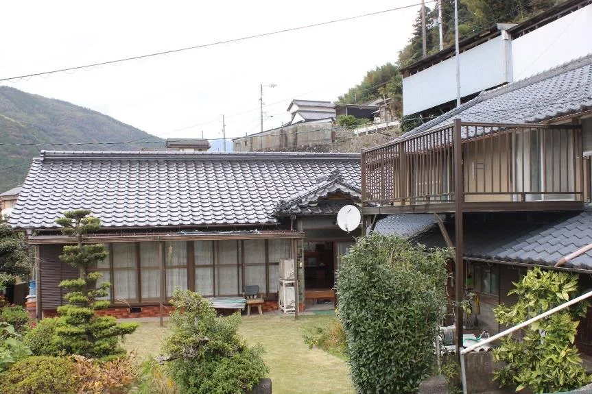 View 12