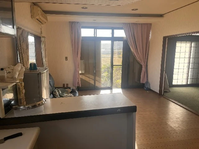 View 3