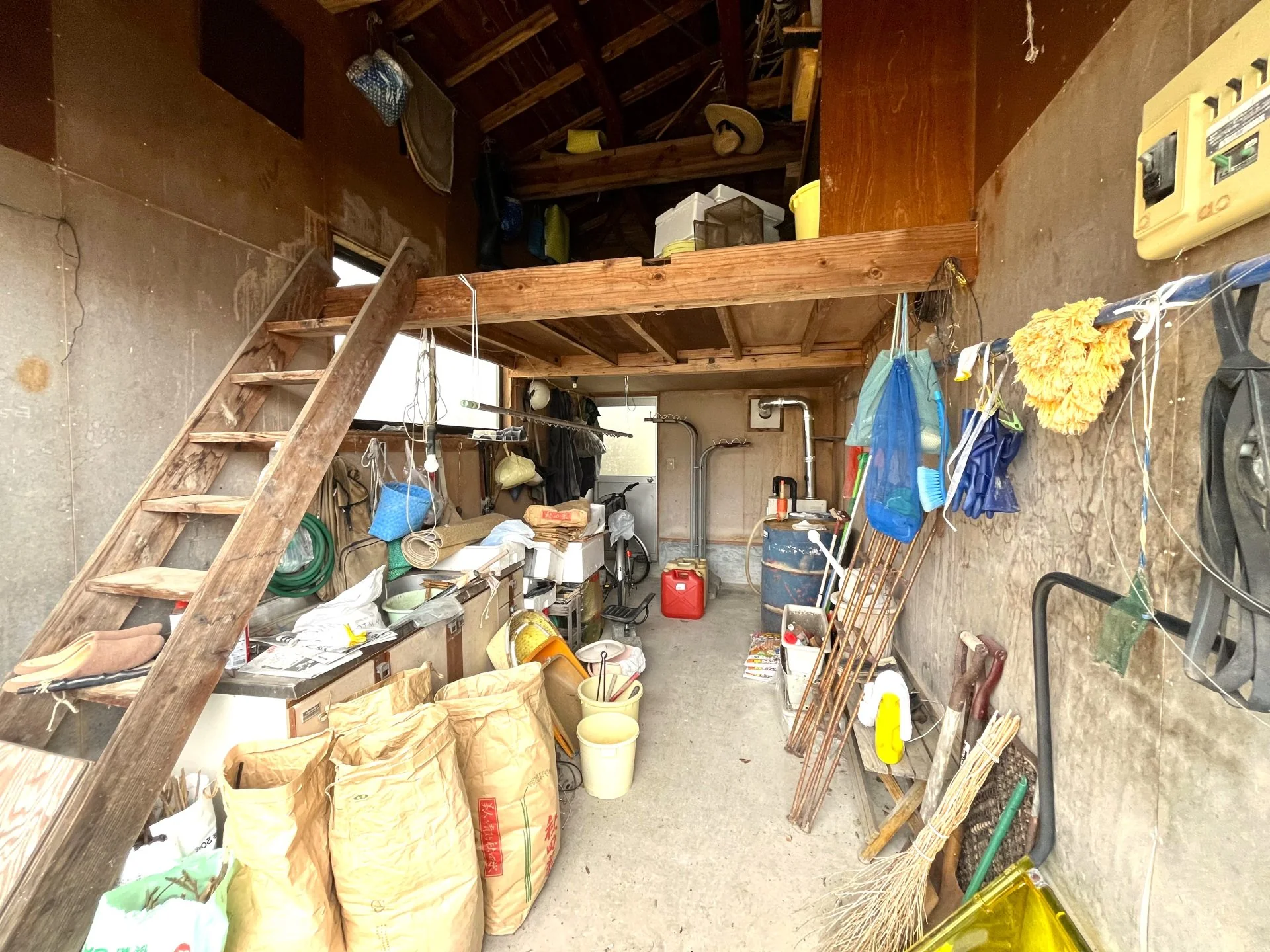 View 16