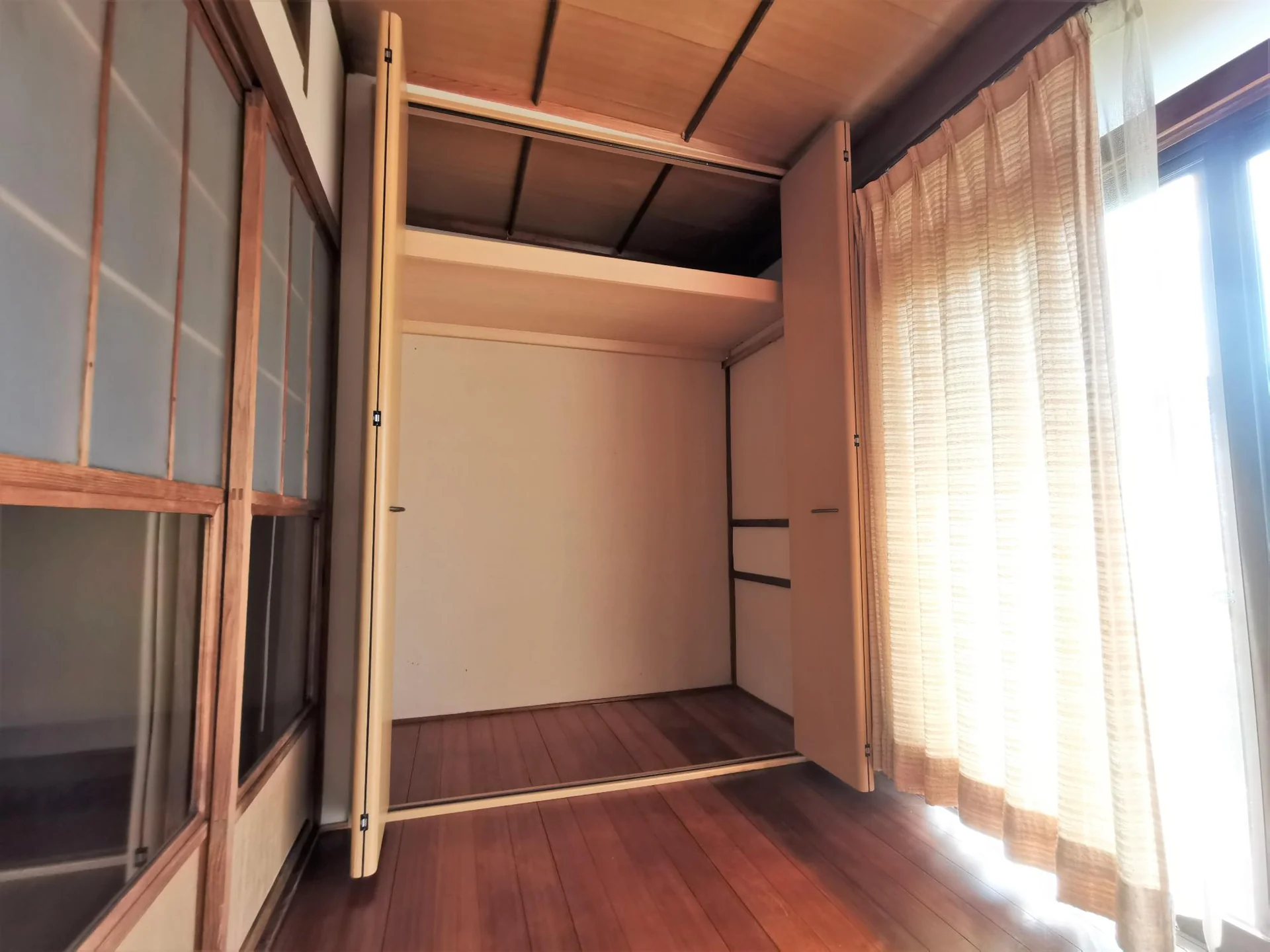 View 28