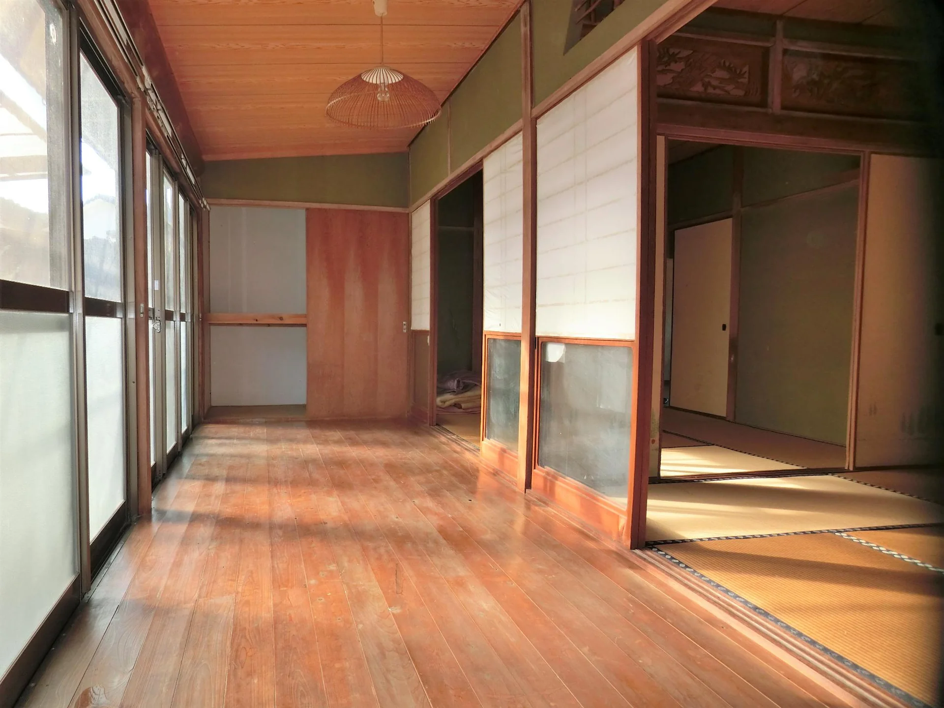 View 16