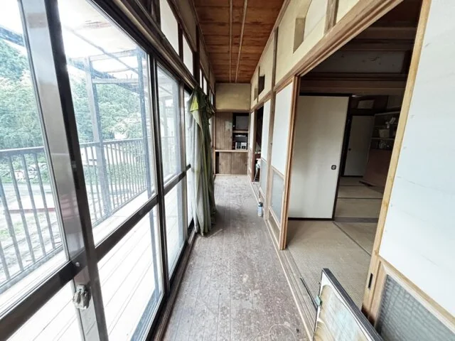 View 32