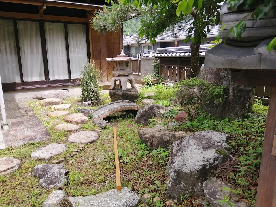 View 16