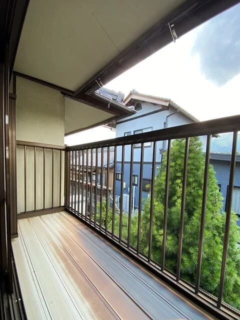 View 8