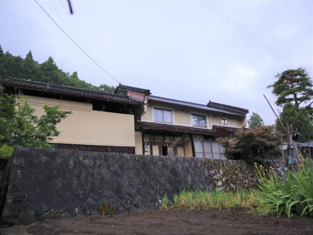 View 16