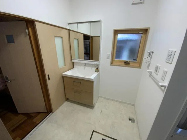View 8