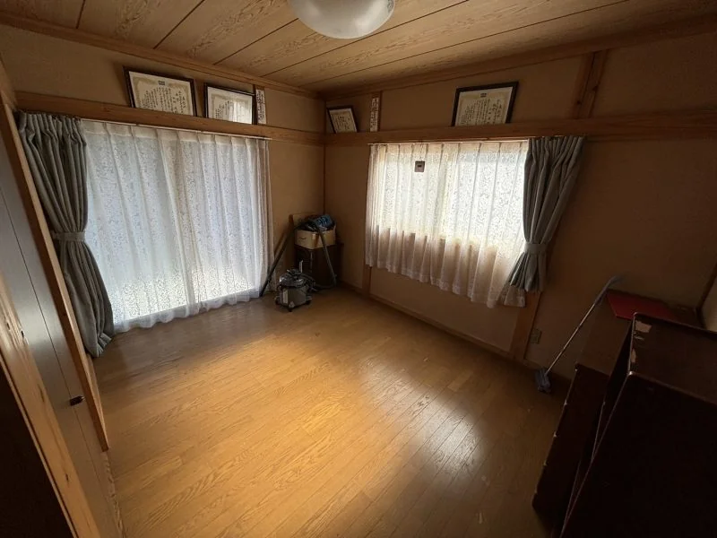 View 12