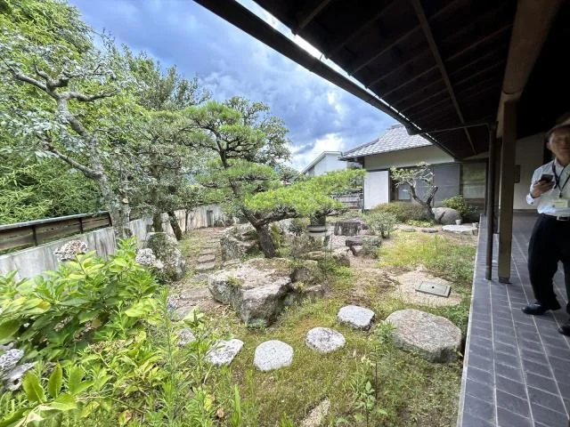 View 2