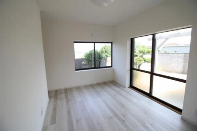 View 8