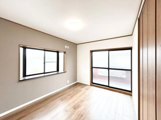 View 12