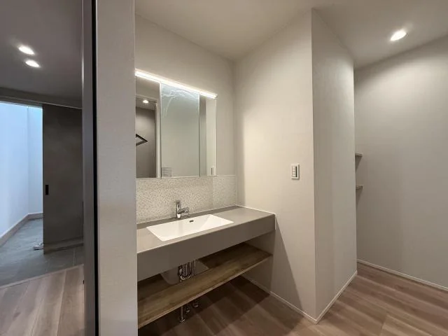View 10