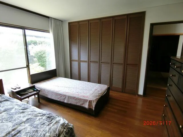 View 16