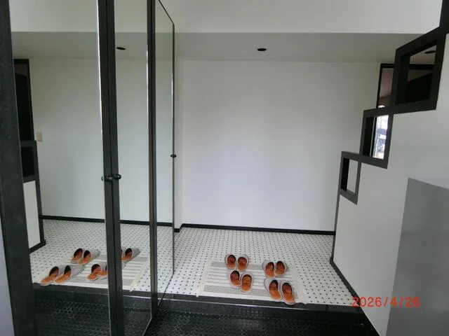 View 10