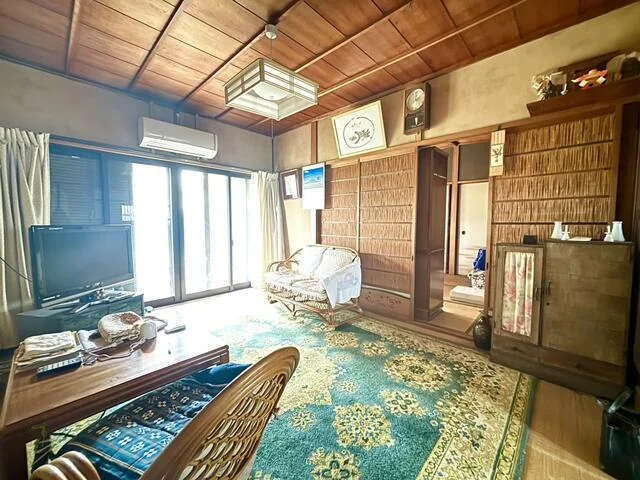 View 10