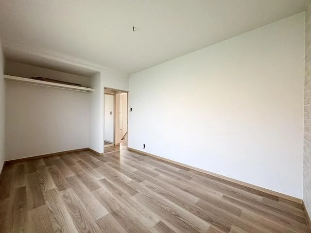 View 16