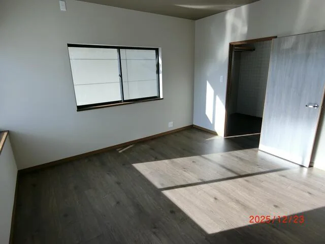 View 3