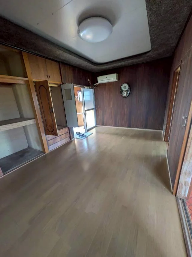 View 12