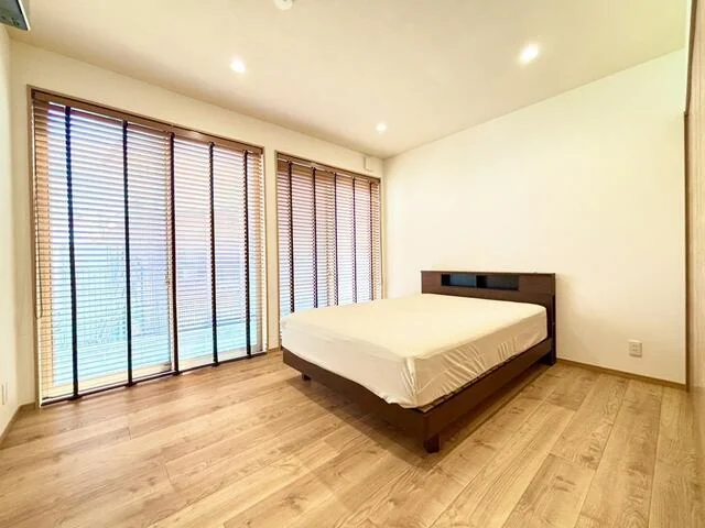View 16