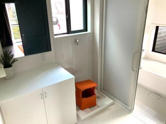 View 16