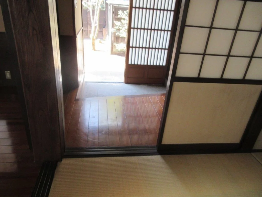 View 3