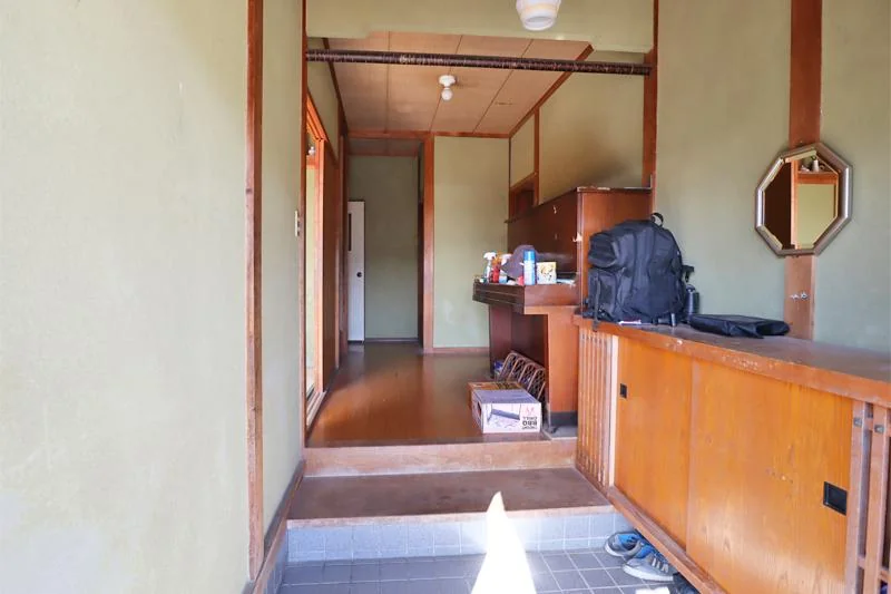 View 3