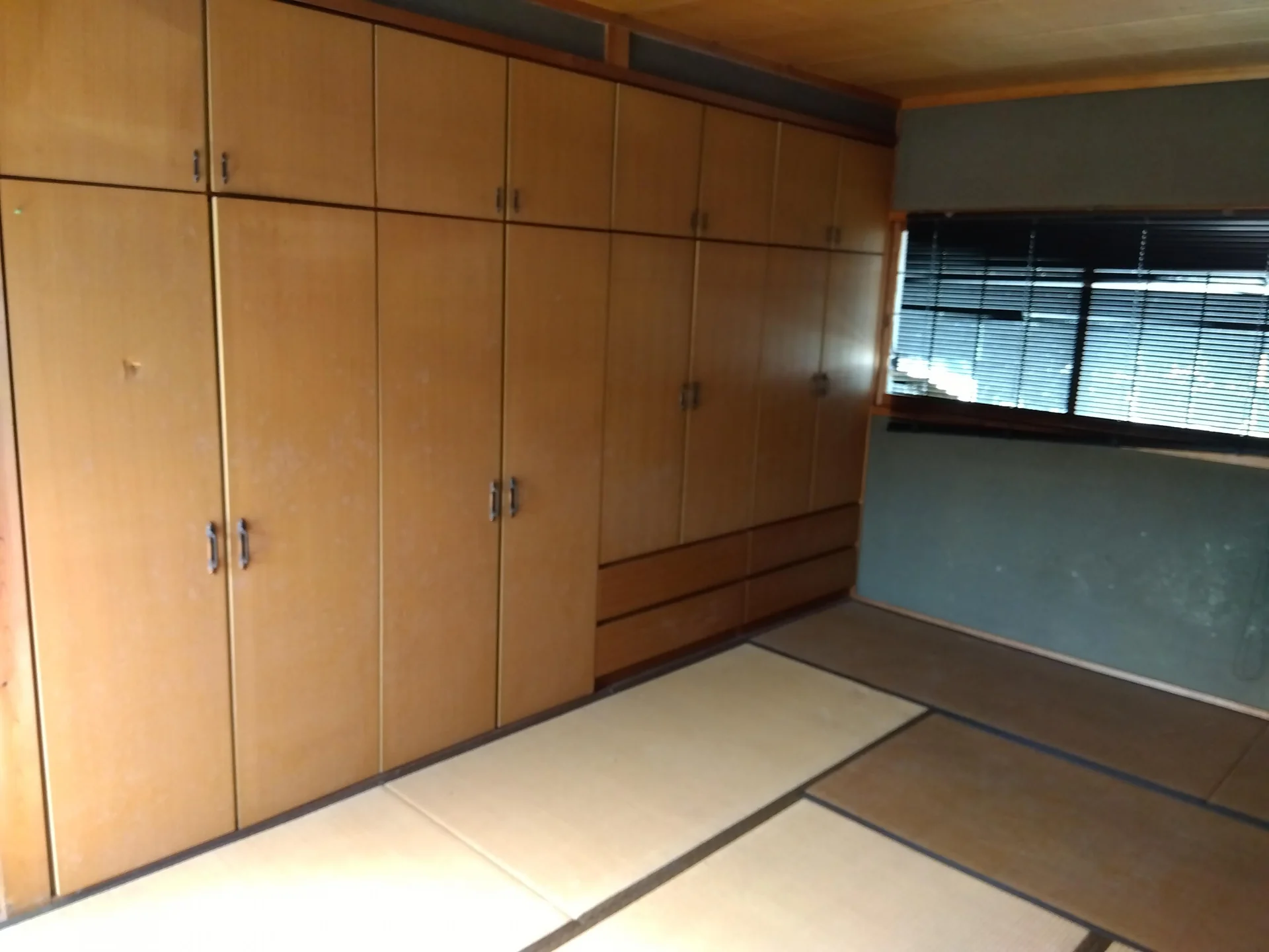 View 25
