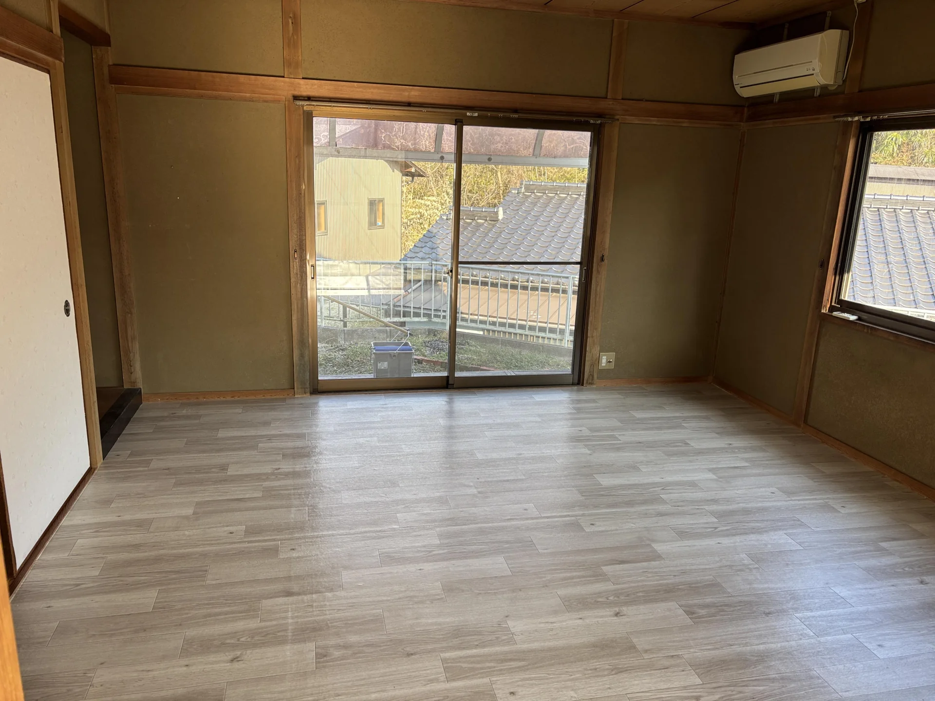 View 3