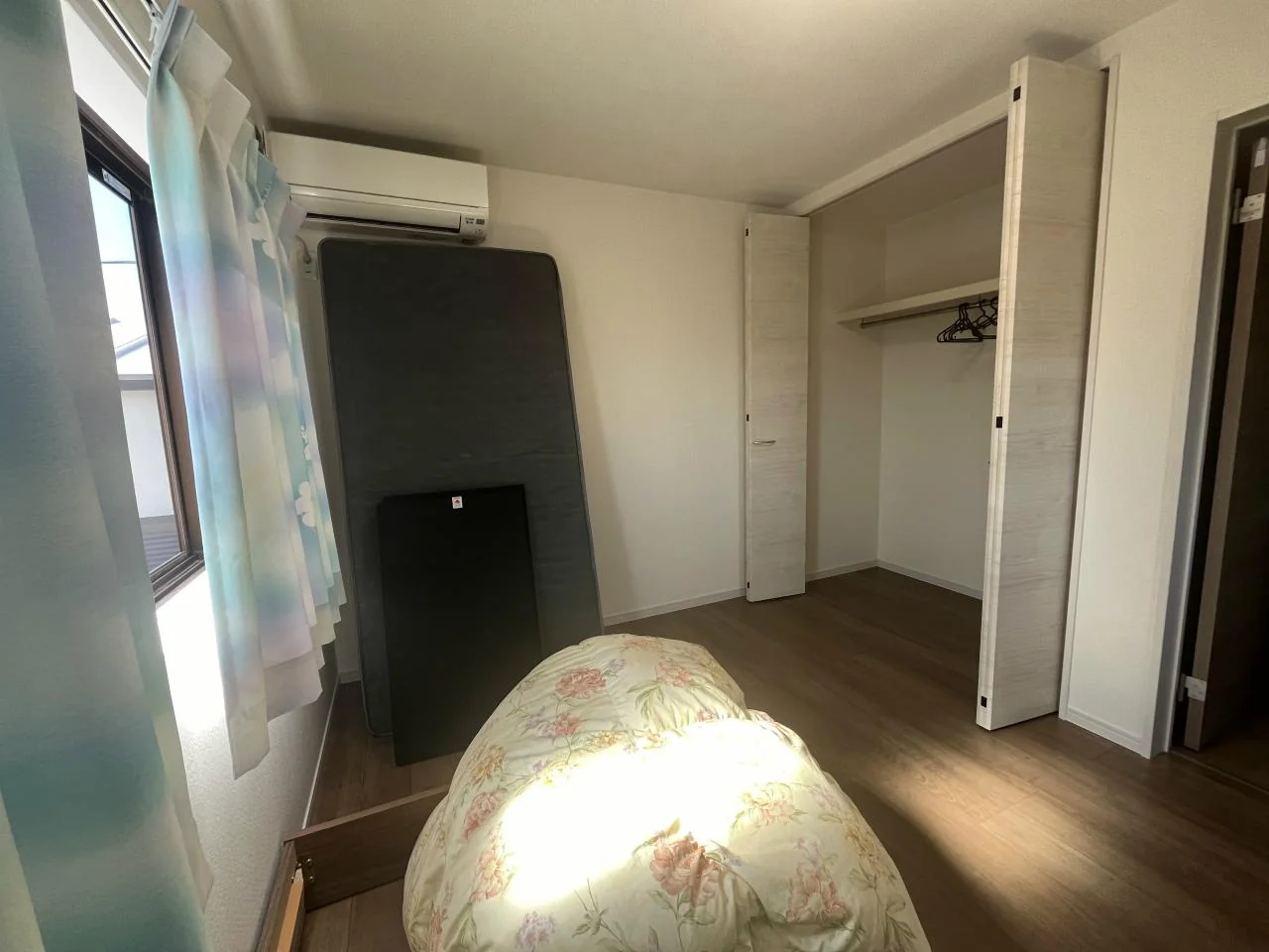 View 16
