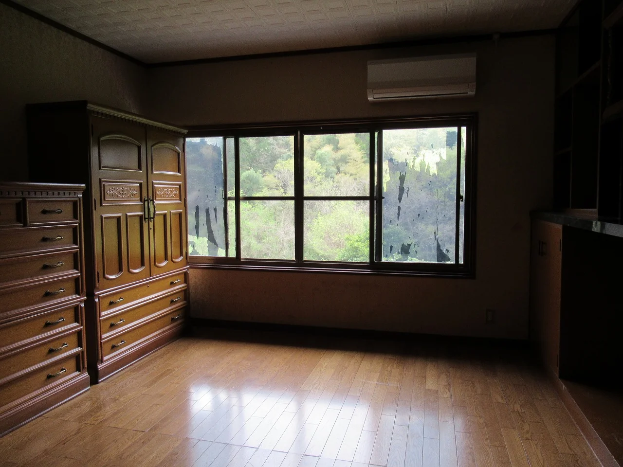 View 3
