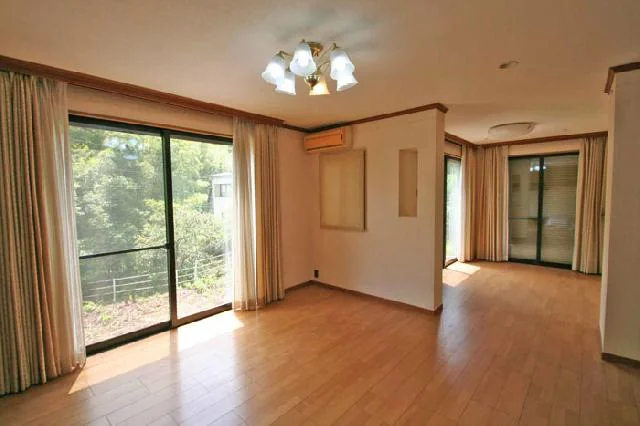 View 3