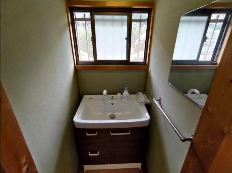 View 16