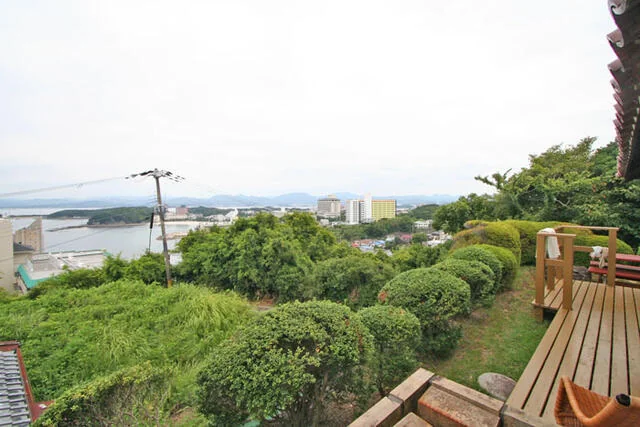 View 10